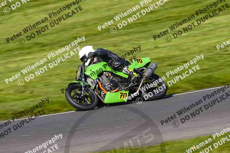 cadwell no limits trackday;cadwell park;cadwell park photographs;cadwell trackday photographs;enduro digital images;event digital images;eventdigitalimages;no limits trackdays;peter wileman photography;racing digital images;trackday digital images;trackday photos